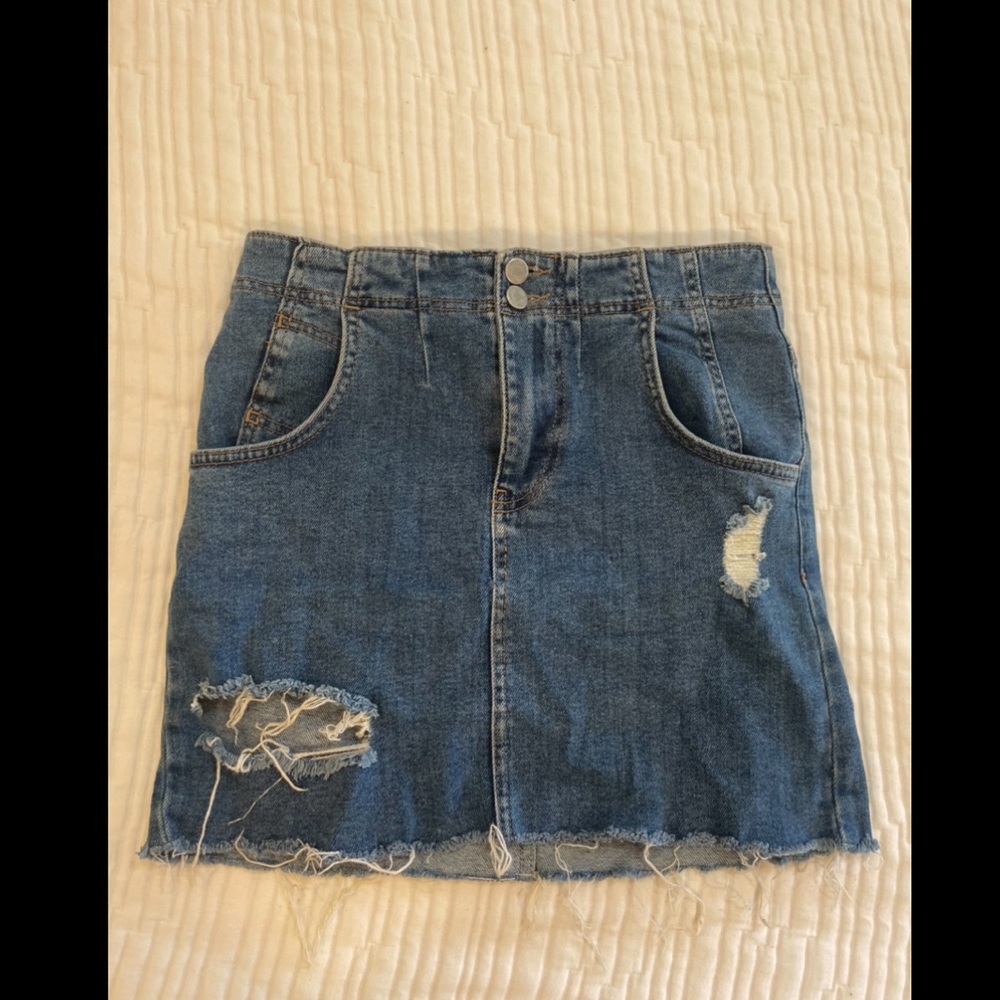 ADORABLE free people skirt with back buckle